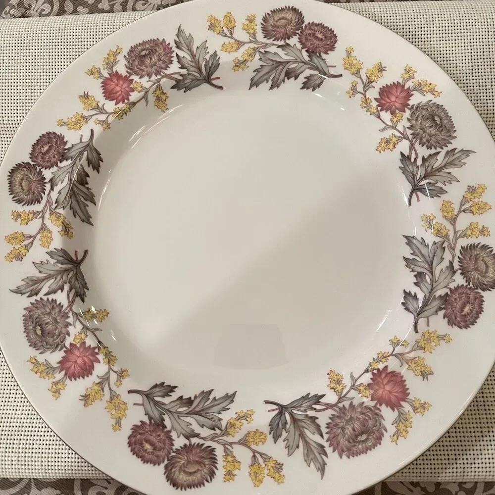 Wedgwood‎ England Linchfield Pattern Fine Bone China Large Round Serving Platter